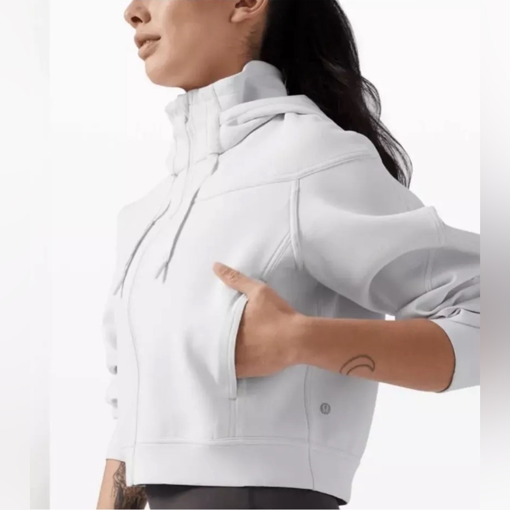 Lululemon white sports zip up jacket (soft) XS